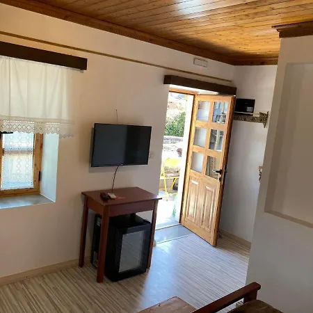 Sokaku I Te Marreve 4* Gjirokastër