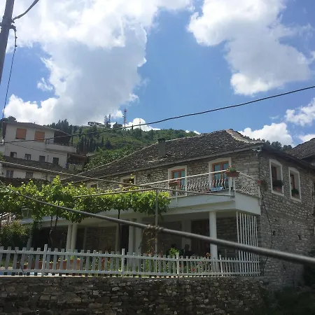 Sokaku I Te Marreve Guest house *