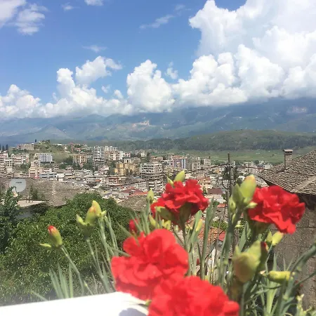 Sokaku I Te Marreve Penzion Gjirokastër