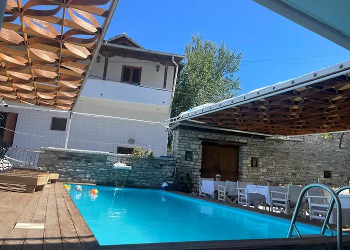 Sokaku I Te Marreve 4* Gjirokastër